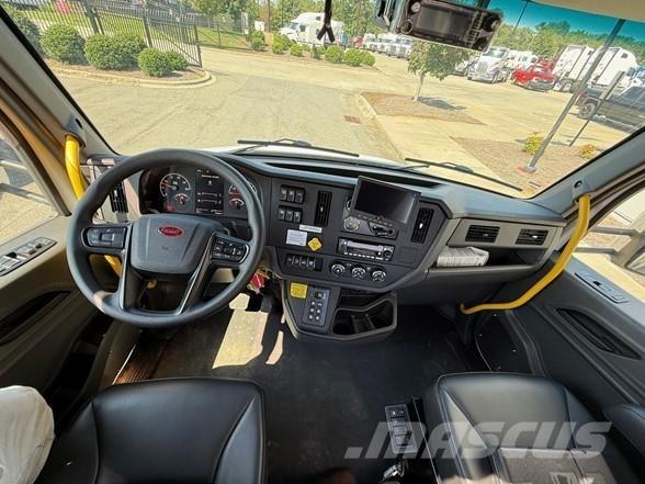 Peterbilt 537 Anlegg - Annet