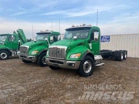 Peterbilt 548 Chassis
