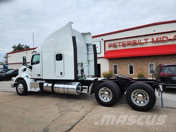 Peterbilt 567 Trekkvogner
