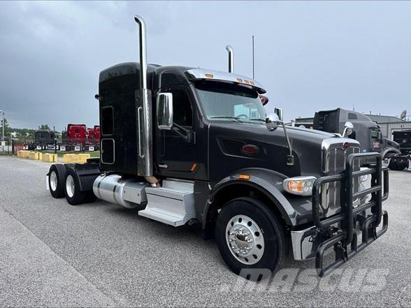 Peterbilt 567 Trekkvogner