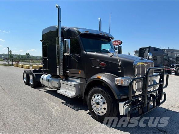 Peterbilt 567 Trekkvogner