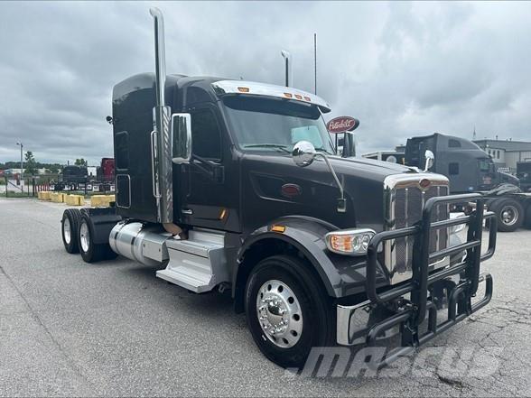 Peterbilt 567 Trekkvogner