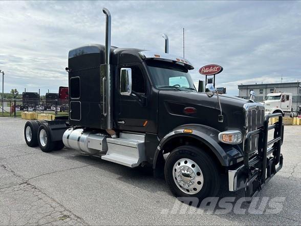 Peterbilt 567 Trekkvogner