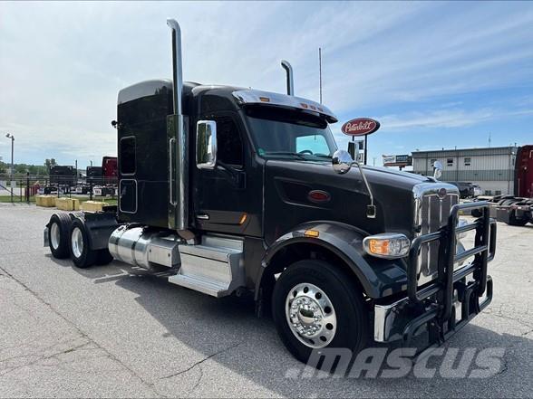 Peterbilt 567 Trekkvogner