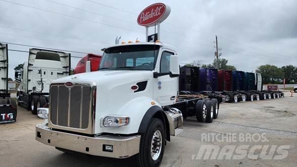 Peterbilt 567 Chassis