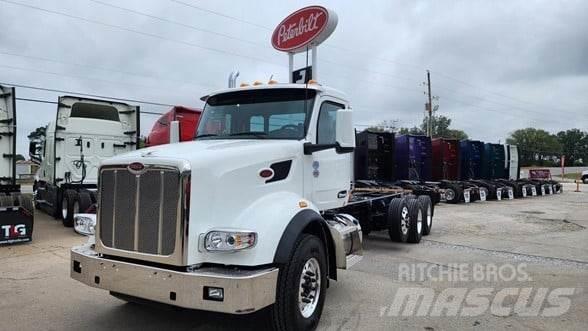 Peterbilt 567 Chassis