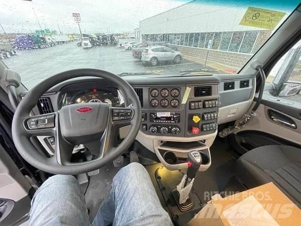Peterbilt 567 Trekkvogner