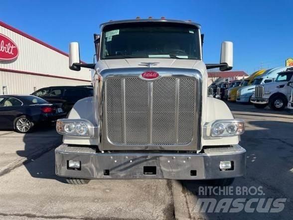 Peterbilt 567 Chassis