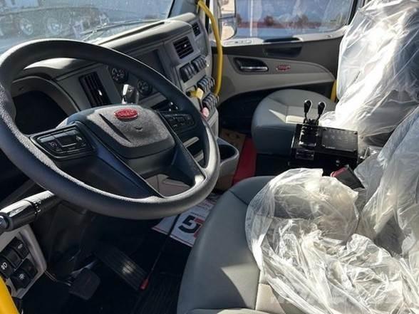 Peterbilt 567 Chassis