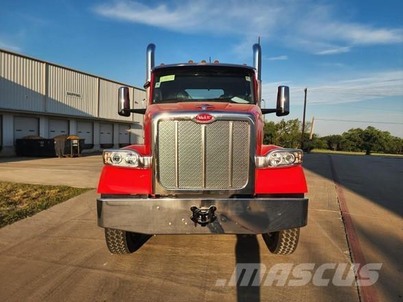 Peterbilt 567 Trekkvogner