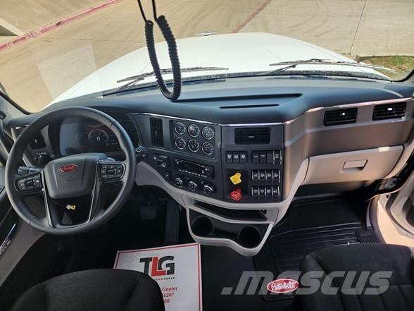 Peterbilt 567 Trekkvogner