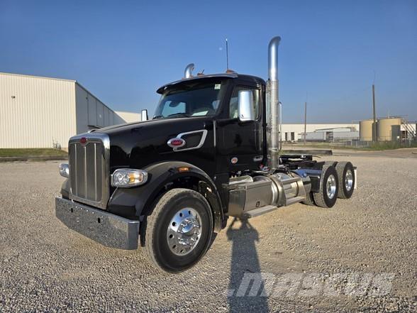 Peterbilt 567 Trekkvogner
