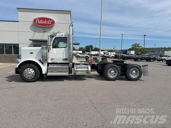 Peterbilt 589 Trekkvogner