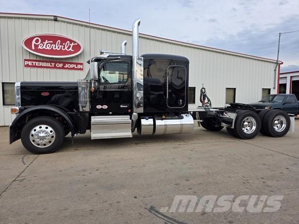 Peterbilt 589 Trekkvogner
