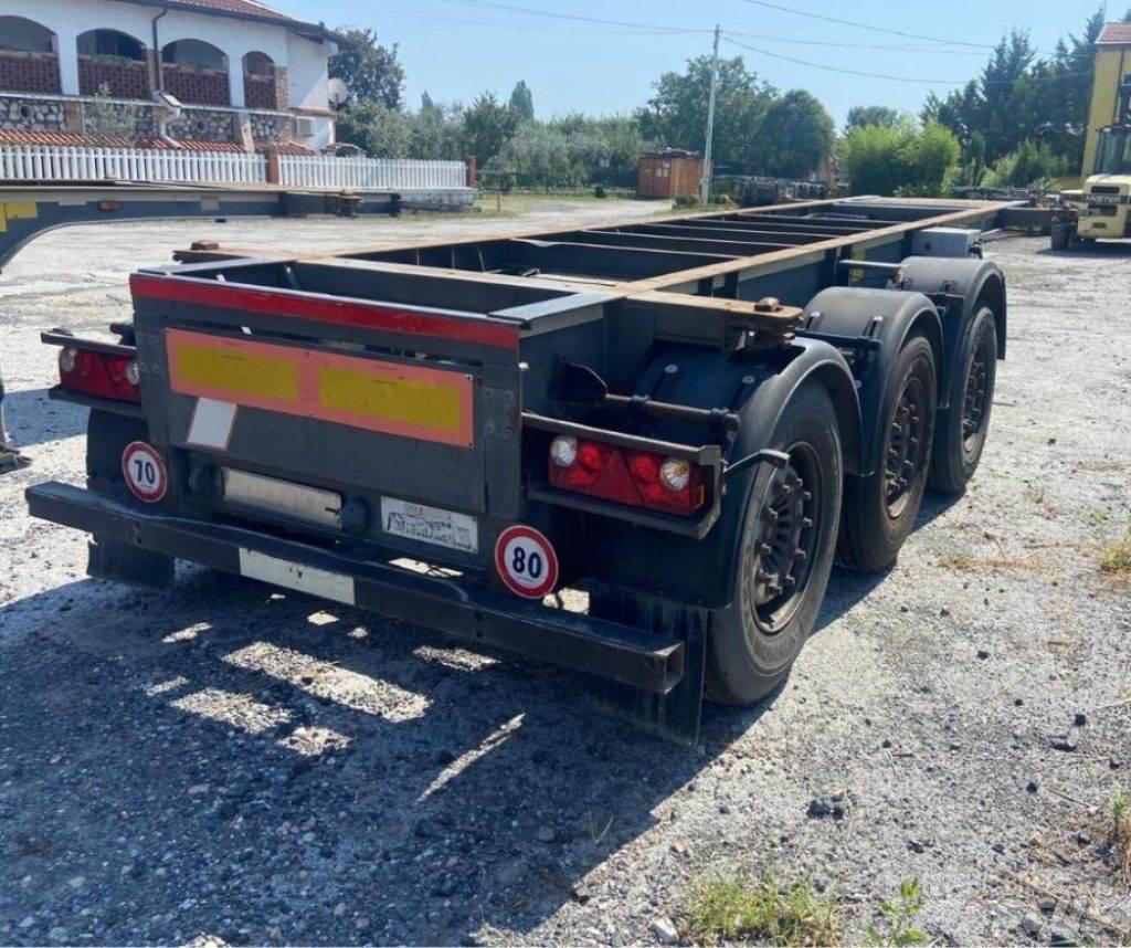 Merker s/r CIR Andre semitrailere
