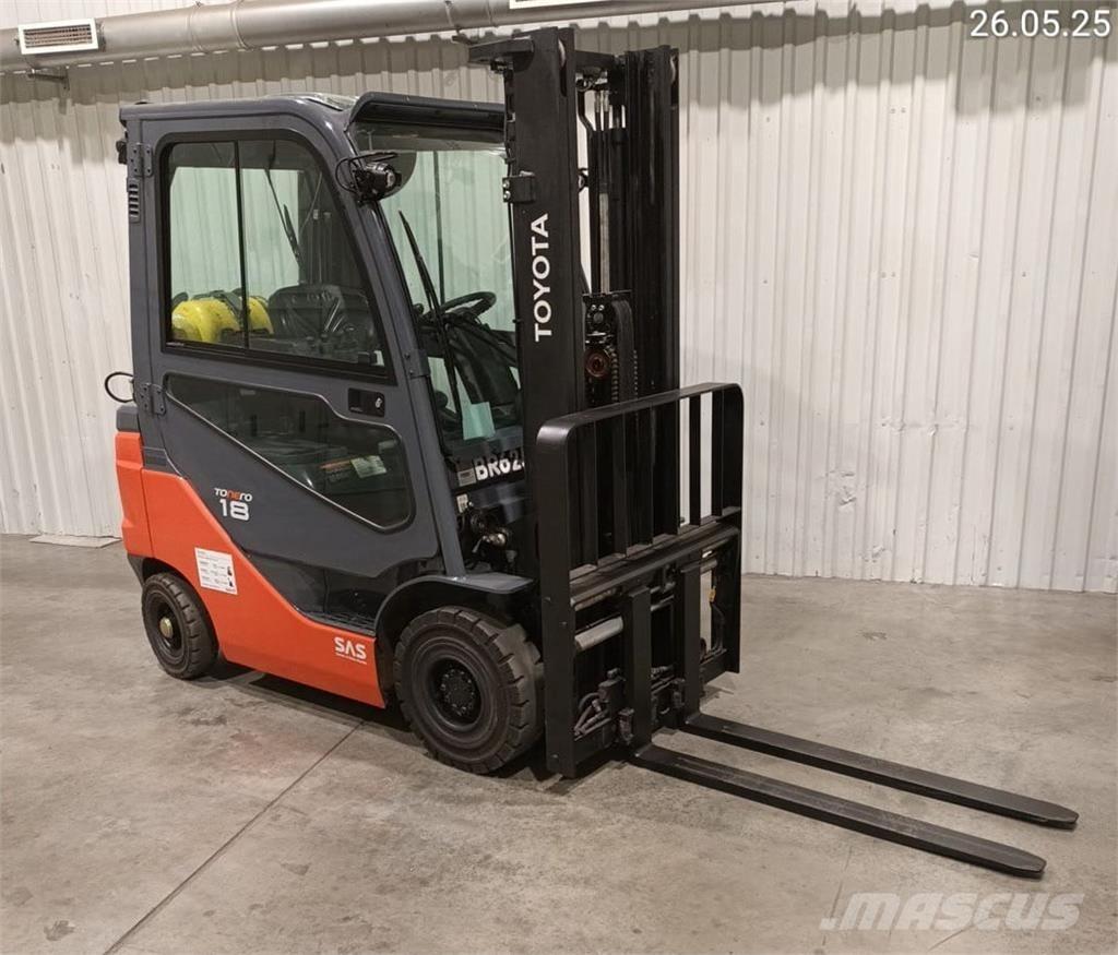 Toyota 02-8FGF18 Propan trucker