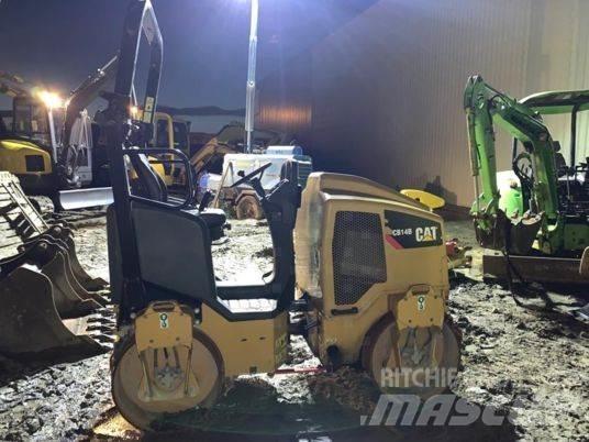 CAT CB14B Tandem Valser