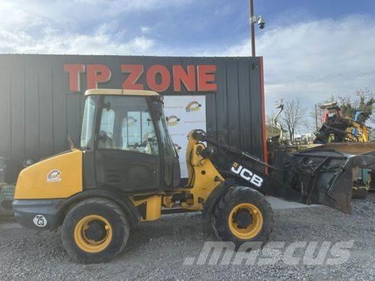 JCB 406 à 23500 € HT Hjullastere