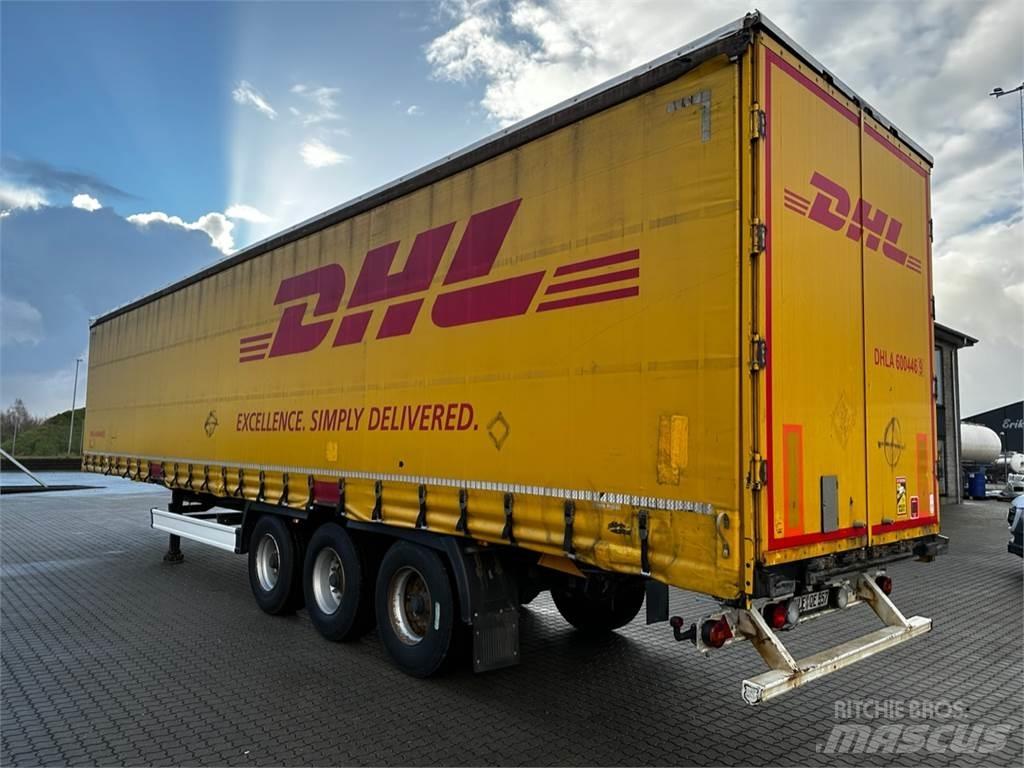 Kässbohrer , Gardintrailer