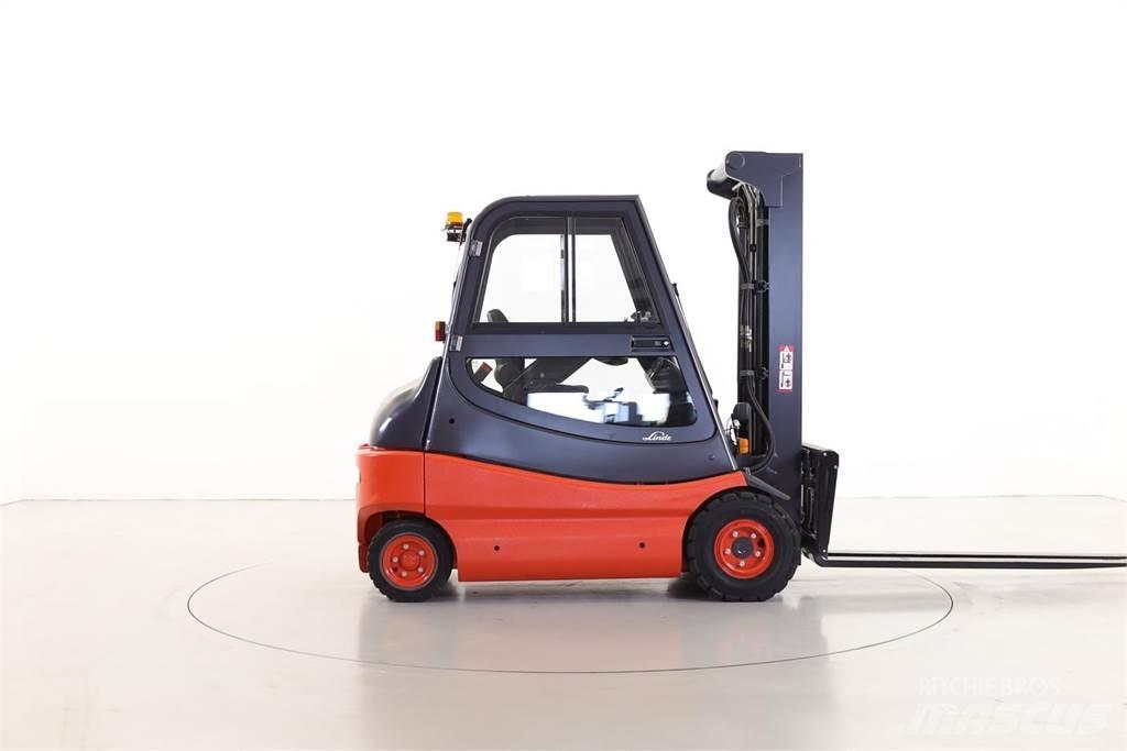 Linde E30-02/336 Elektriske trucker