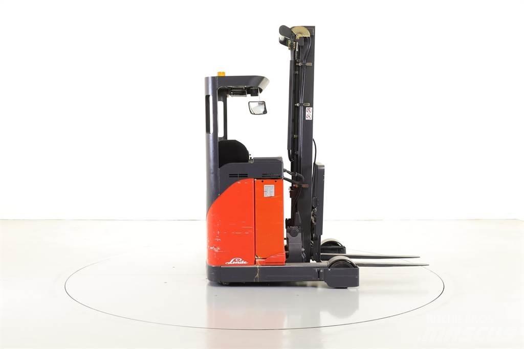 Linde R10CS Skyvemasttruck