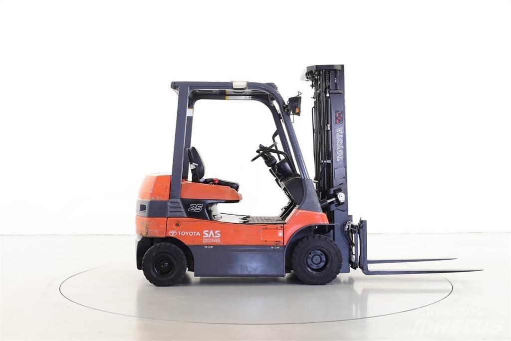 Toyota 7FB25 Elektriske trucker
