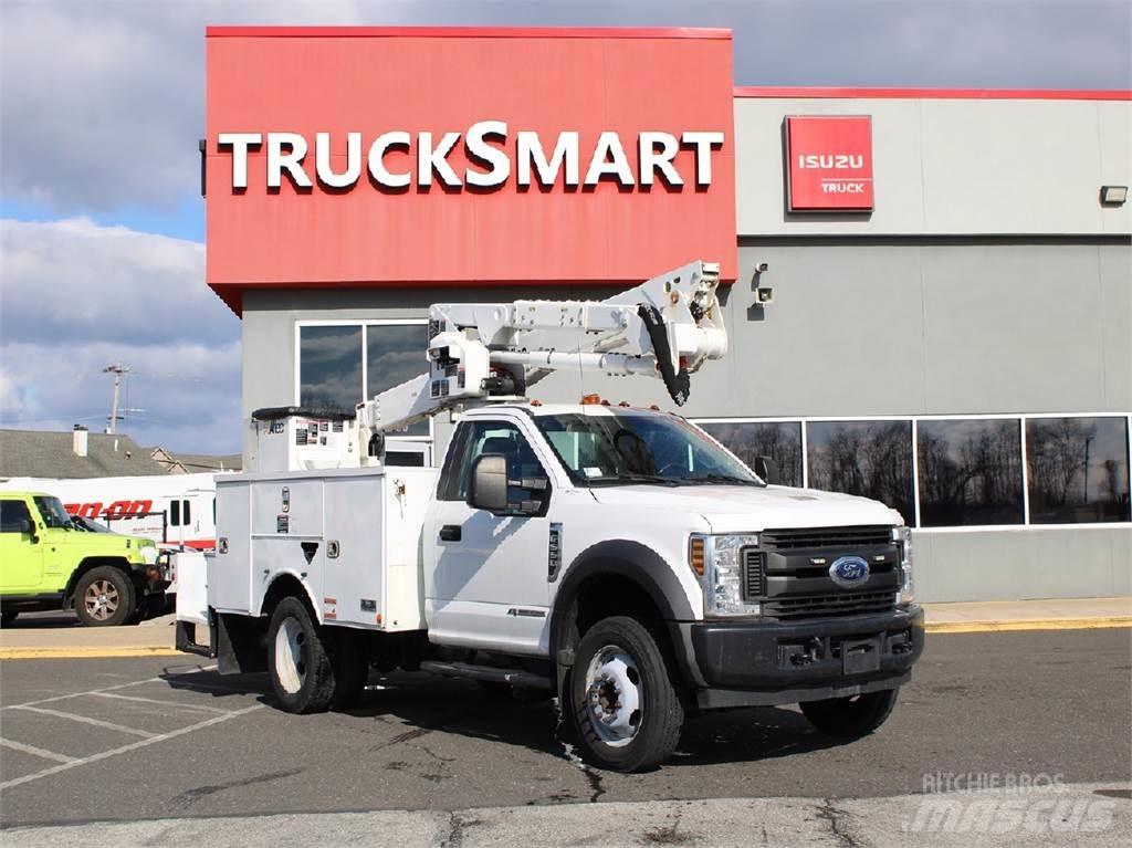 Ford F550 Bilmontert lift
