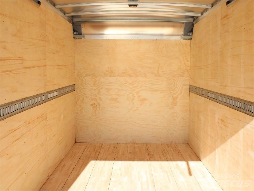 Isuzu NPR-HD Skapbiler