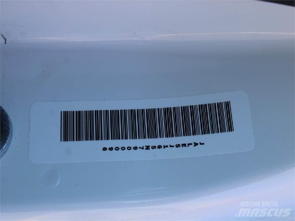 Isuzu NQR Skapbiler