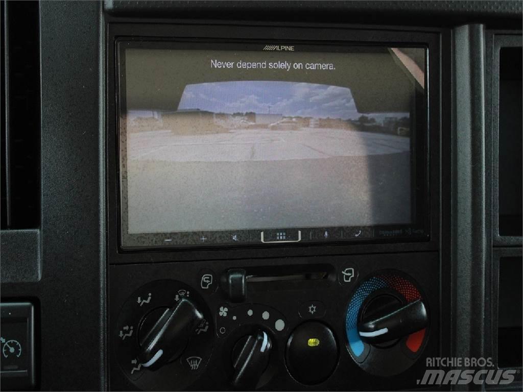 Isuzu NRR Tippbil
