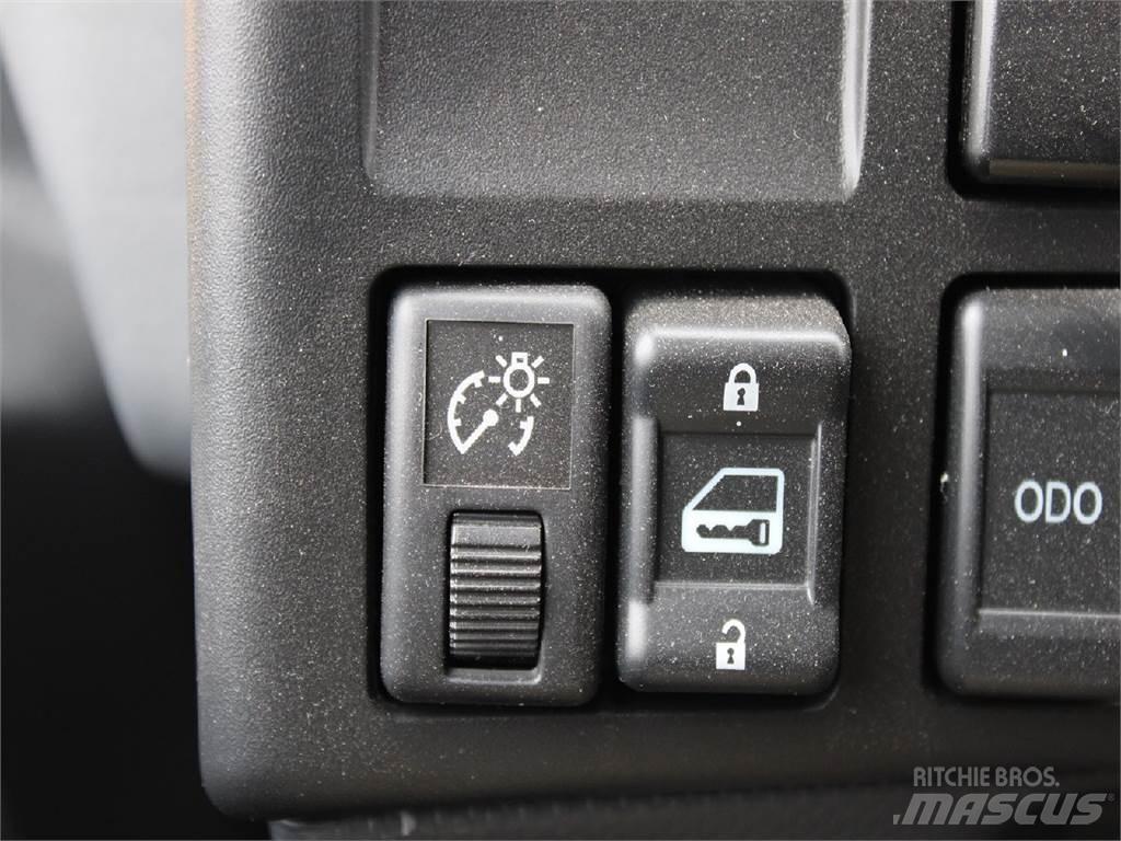Isuzu NRR Kabelløft lastebiler