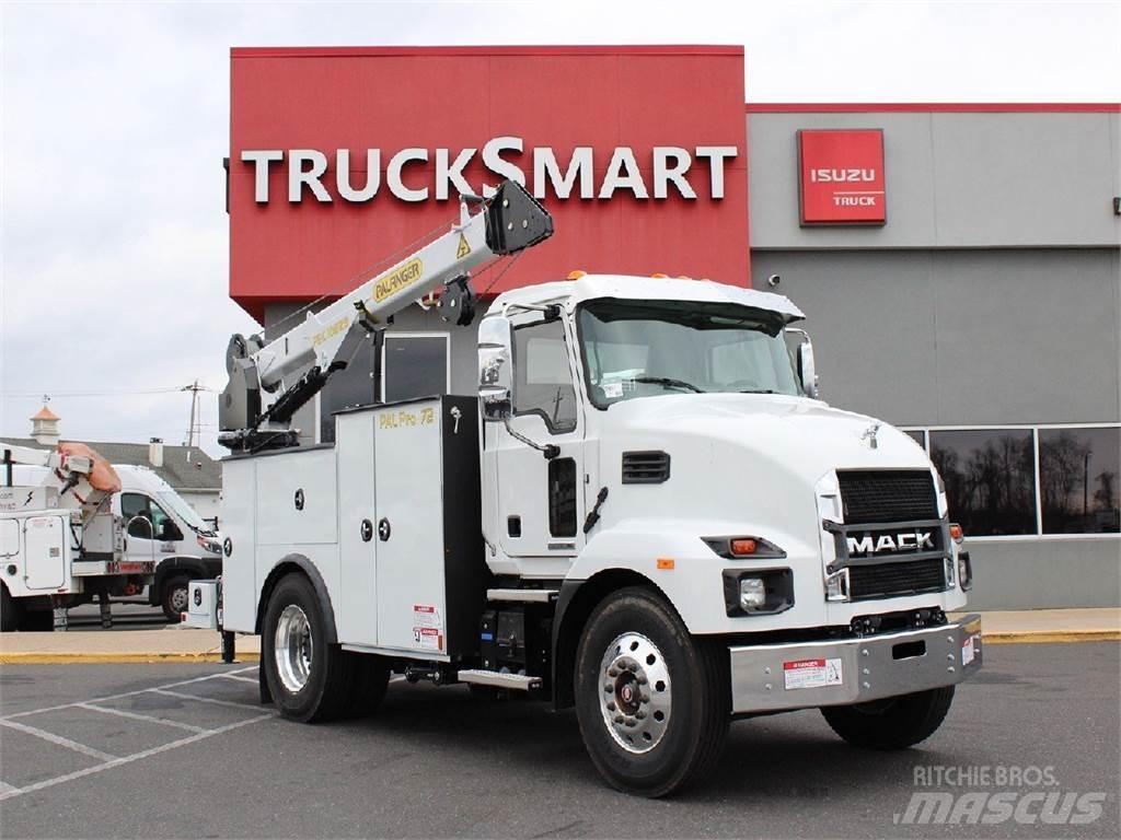 Mack MD6 Kranbil