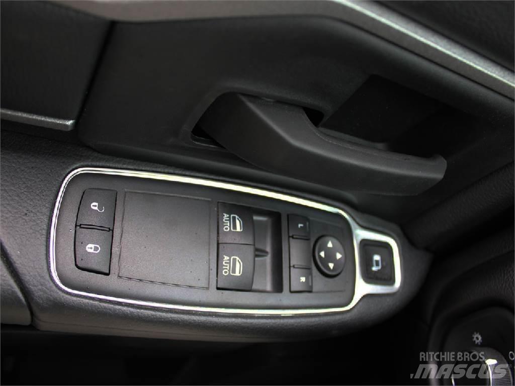 RAM 5500 Bilmontert lift