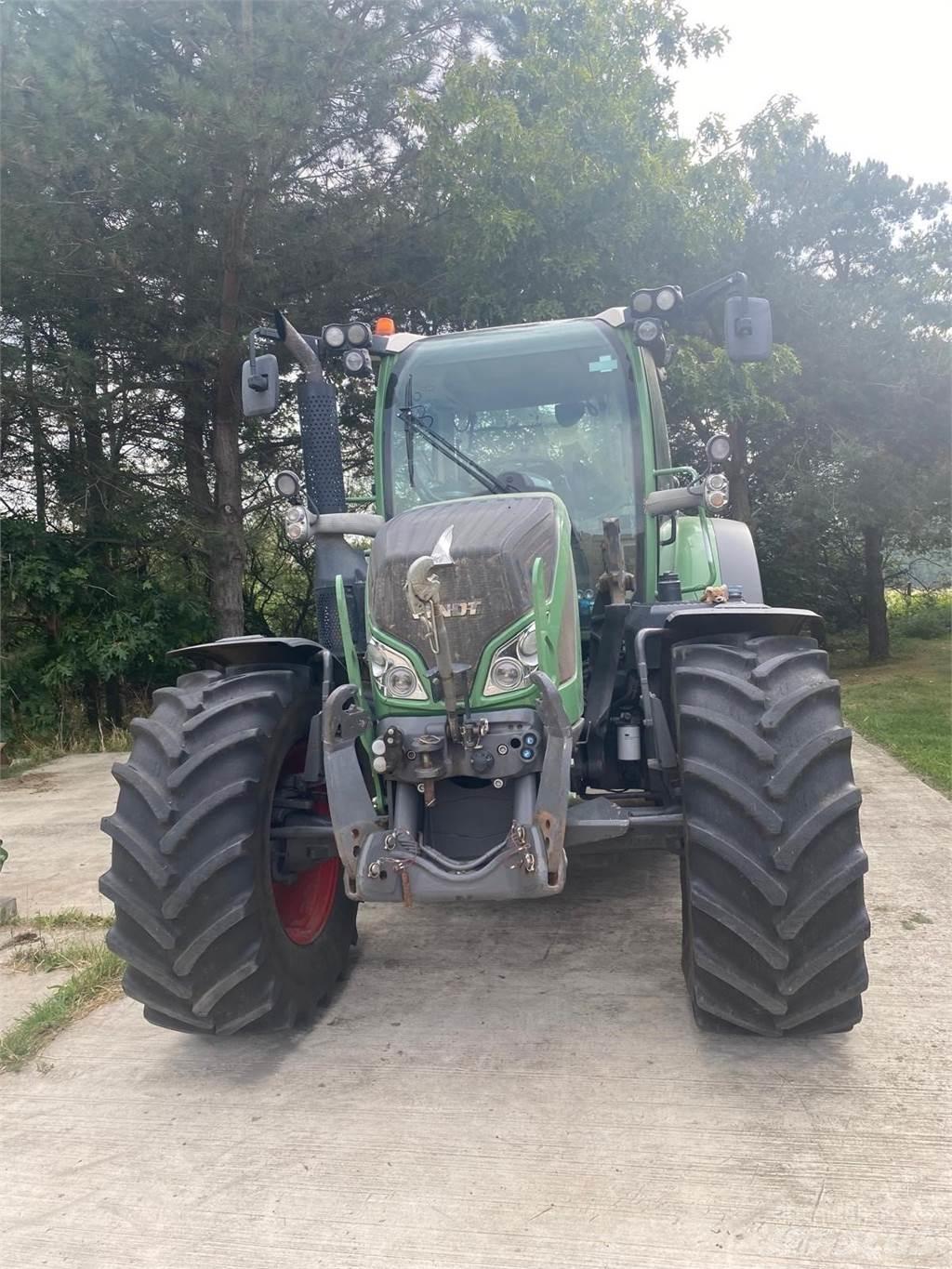 Fendt 516 Traktorer