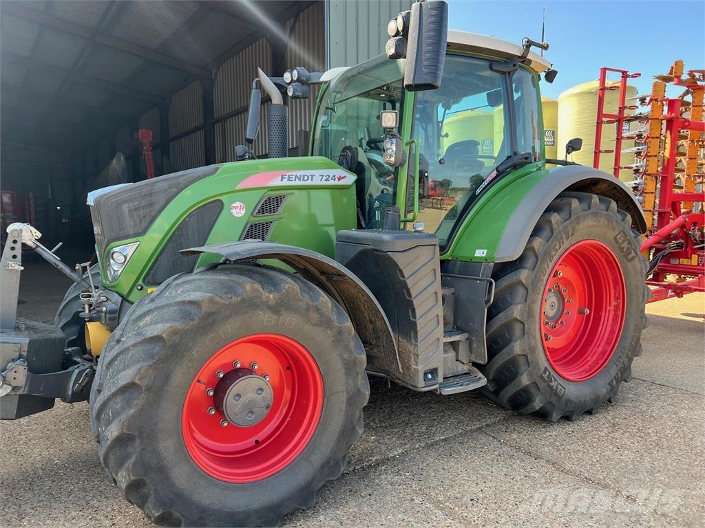 Fendt 724 Traktorer