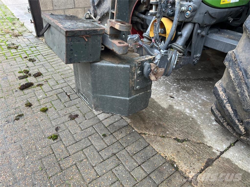 Fendt 870KG Front lodd