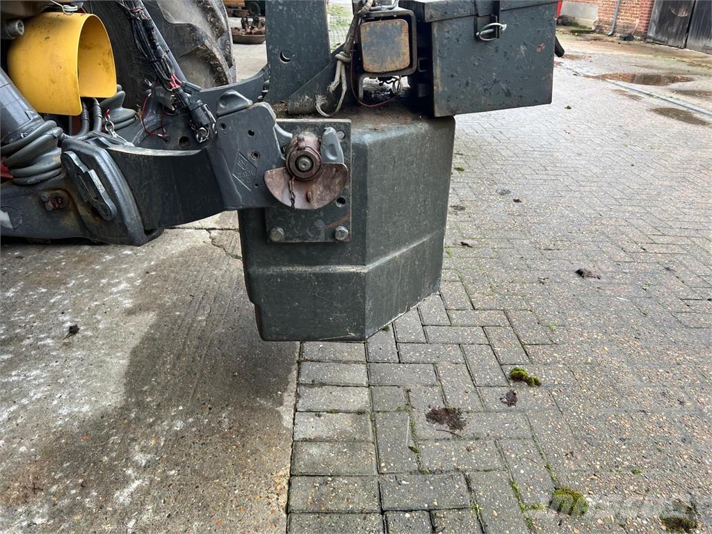 Fendt 870KG Front lodd