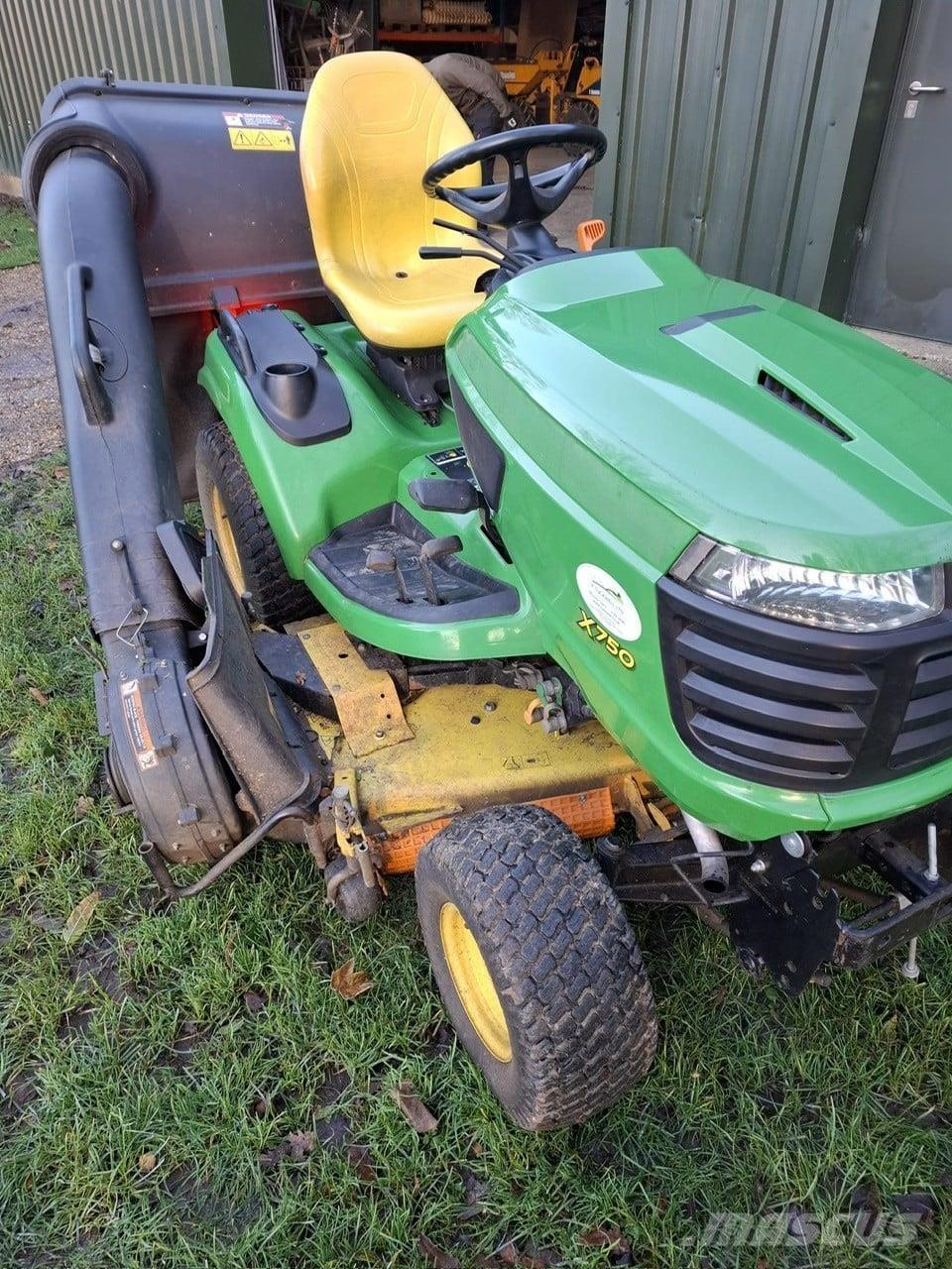 John Deere X750 Slåmaskiner