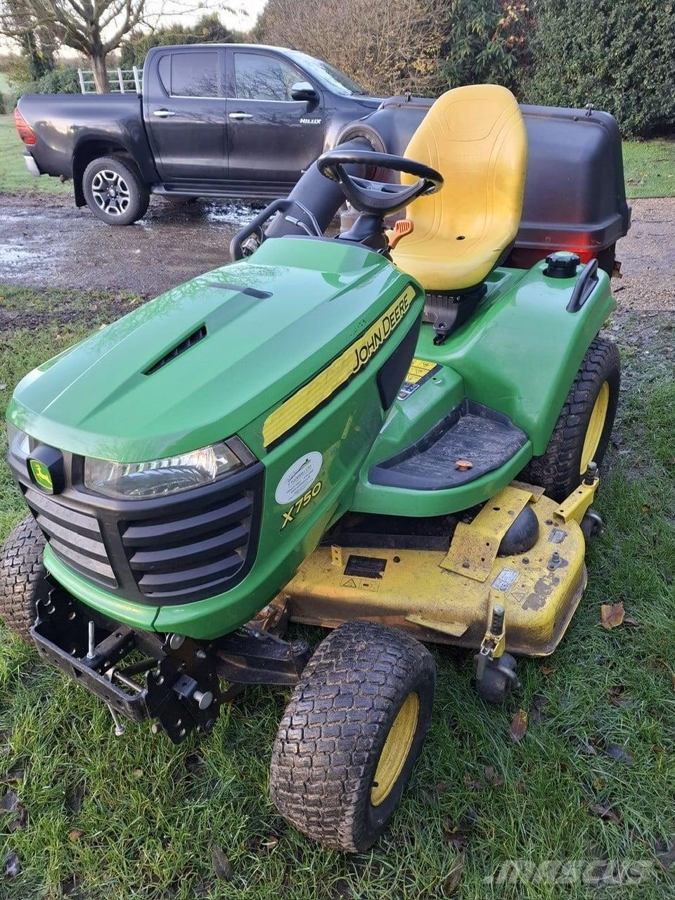 John Deere X750 Slåmaskiner