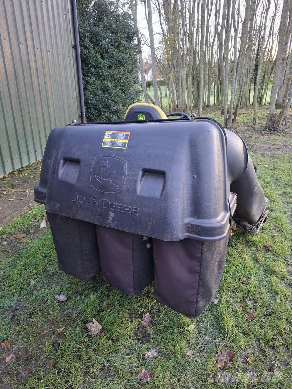 John Deere X750 Slåmaskiner