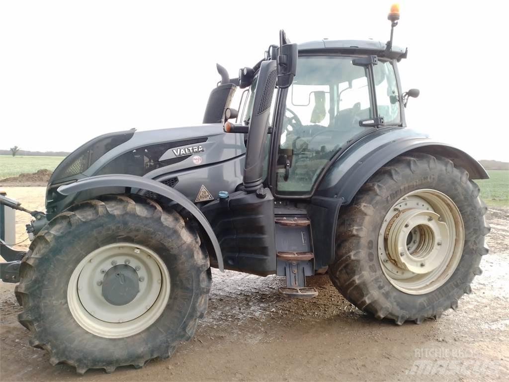 Valtra T254V Traktorer