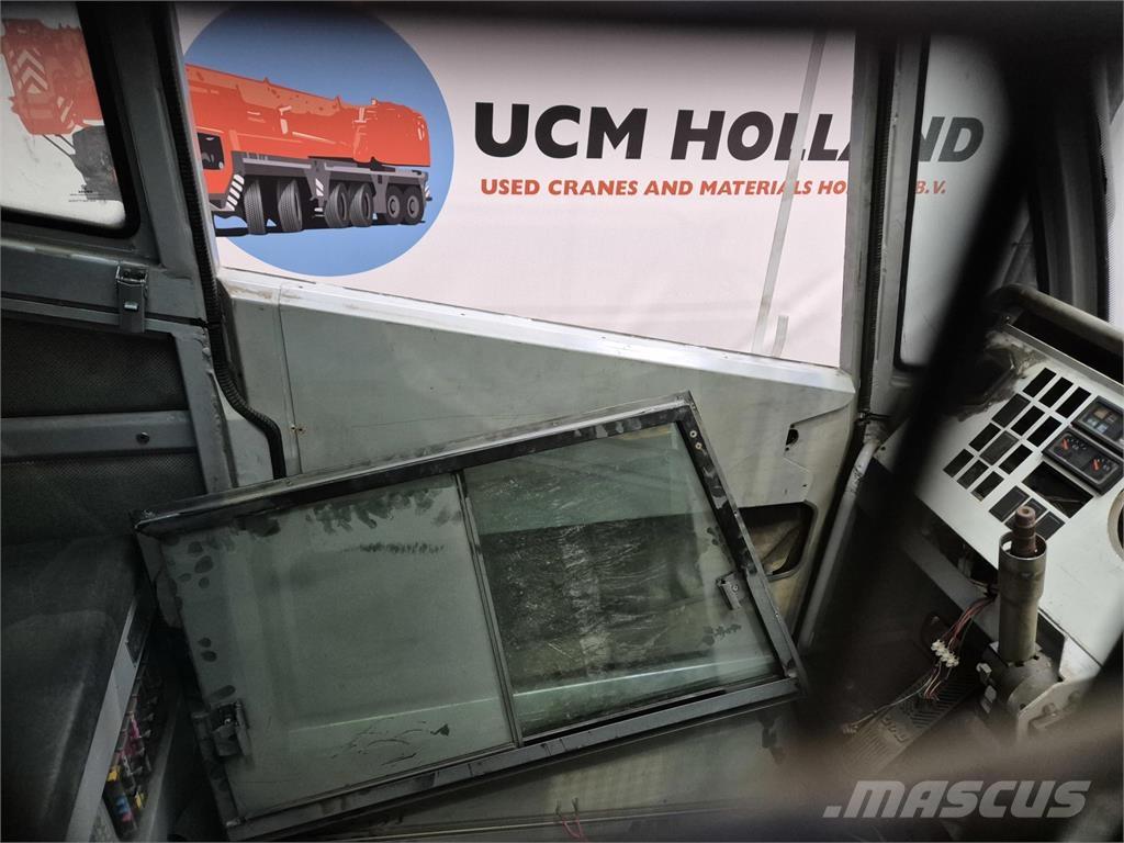  C.T.2 upper cabin Førerhus og Interiør