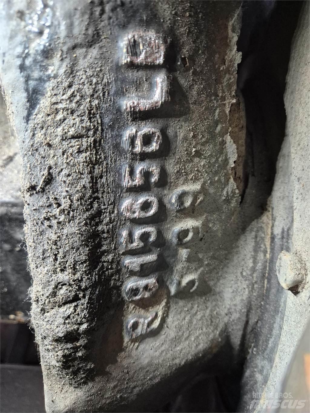 Faun ATF 60-4 axle 1 Aksler