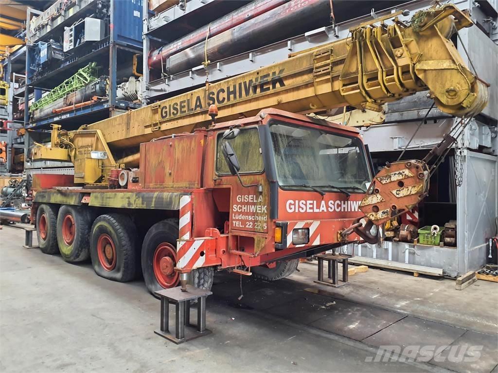 Liebherr LTM 1050 Allterreng kraner
