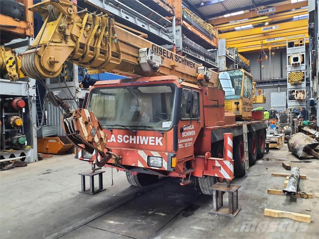 Liebherr LTM 1050 Allterreng kraner