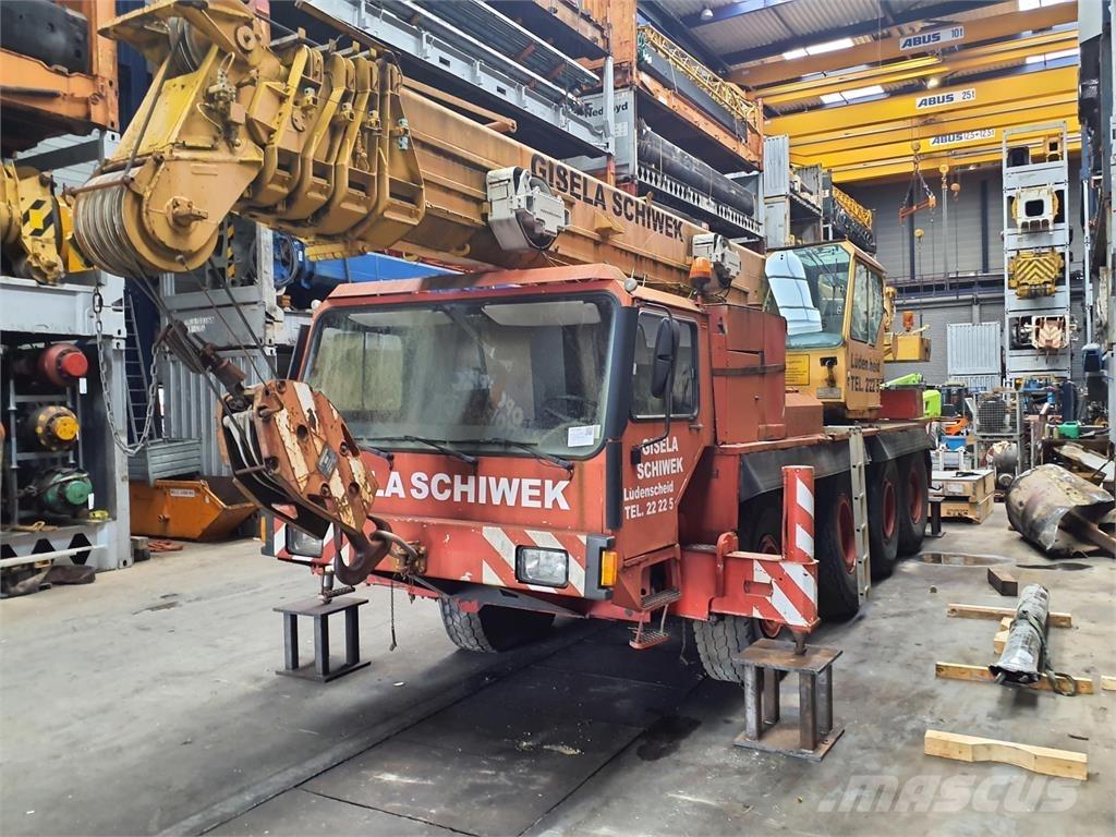 Liebherr LTM 1050 Allterreng kraner