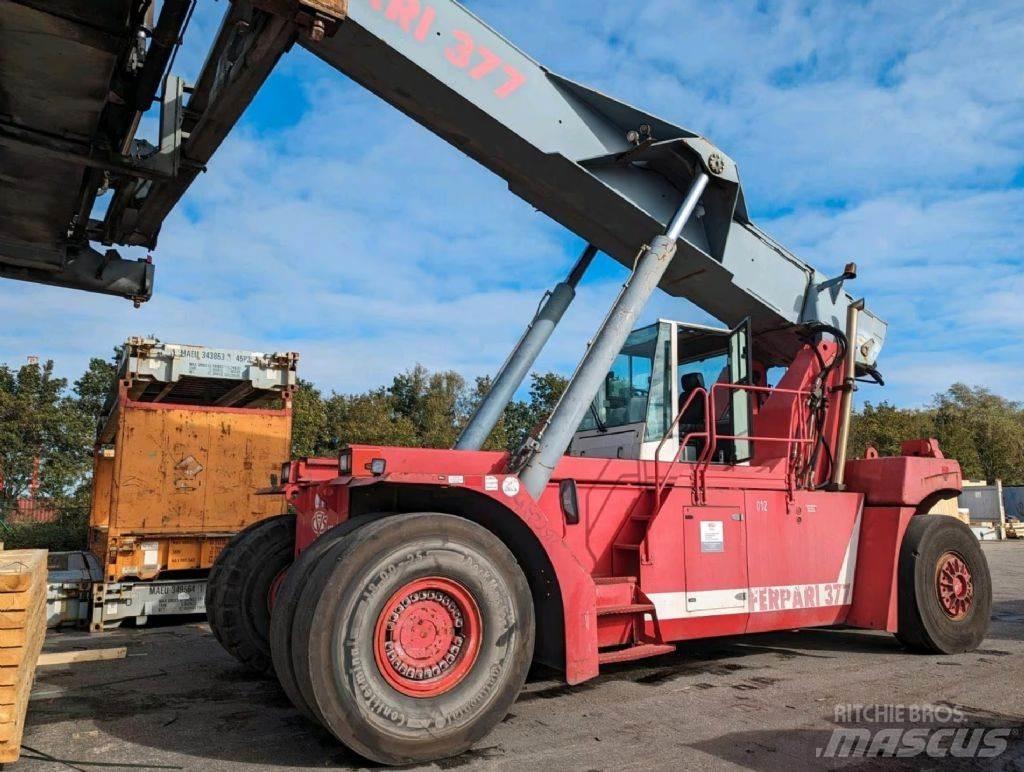 CVS Ferrari F377.5 PB Reachstackere