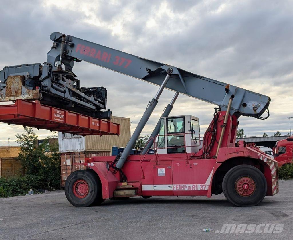 CVS Ferrari F377.5 PB Reachstackere
