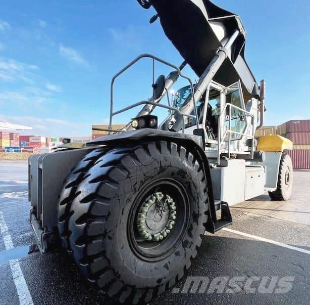 Hyster RS46-41XD/67S Reachstackere