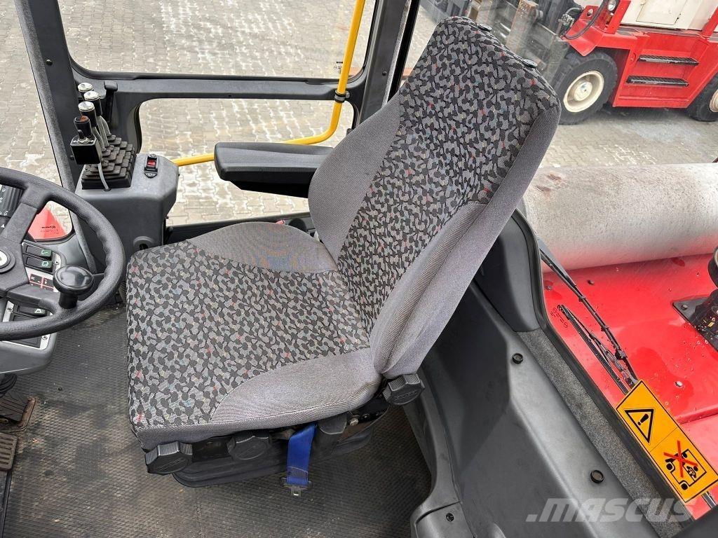Kalmar DCD250-12LB Diesel Trucker